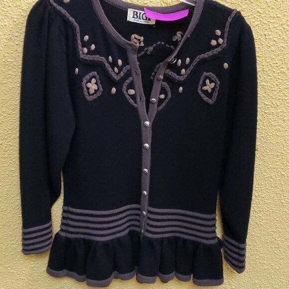 Bigi sweater   - Picture 1 of 2